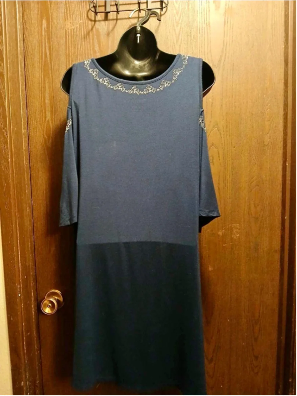 Roaman's Women's Blue Embroidered Cold Shoulder Top 18/20 L JC469